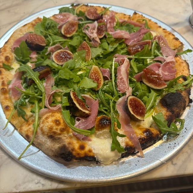 Pizza Tartufato.